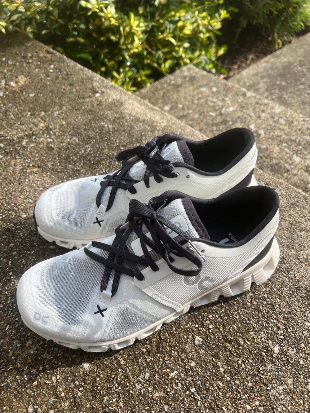 On Cloud X 3 Athletic Shoes - Picture 7 of 10